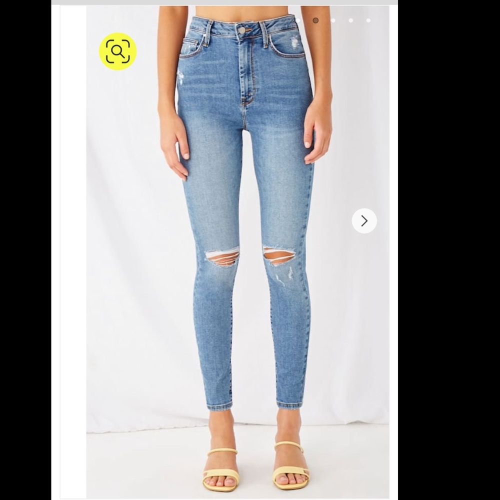 Fairfax super skinny distressed jeans!